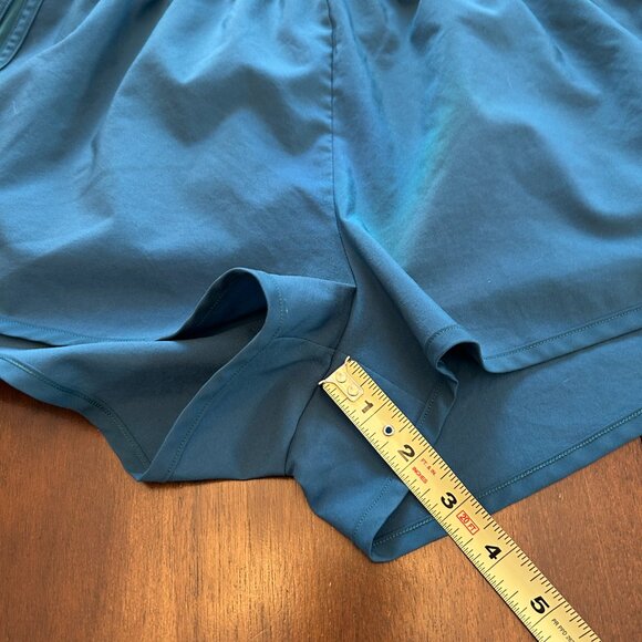 Gymshark Women's Training Loose Fit Shorts Teal Blue Size Medium - Picture 8 of 11